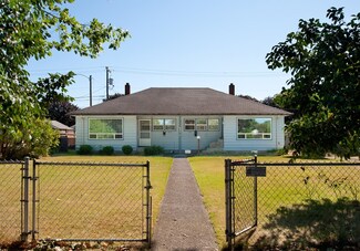 950 18th Ave, Longview, WA 98632