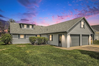438 Edgewater Ct, Coldwater, MI 49036
