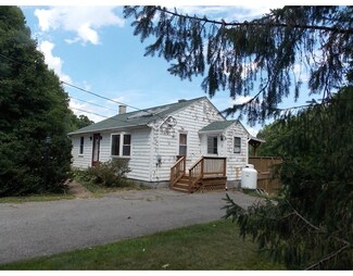 14 High St, Hubbardston, MA 01452