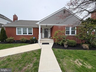 157 Thropp Ave, Trenton, NJ 08610