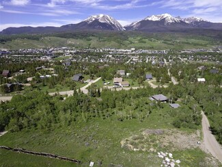 71 V Rd, Silverthorne, CO 80498