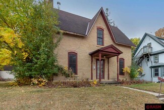 233 Lincoln St, Mankato, MN 56001