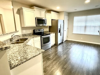 3447 Nightshade Dr, Murfreesboro, TN 37128