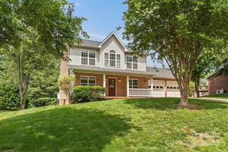 176 Sharon Valley Dr, Hickory, NC 28601