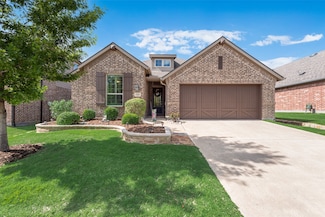1825 Maya Dr, Lantana, TX 76226