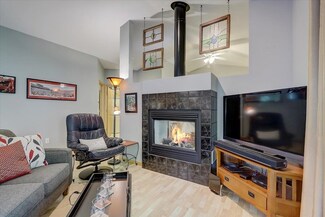 1140 E Dayton St Unit 203, Madison, WI 53703