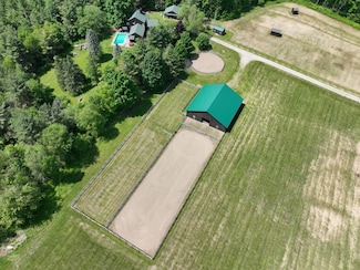 364 E Hill Rd, Troy, VT 05859