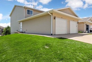 3733 Stoney Point Rd SW Unit 3733, Cedar Rapids, IA 52404