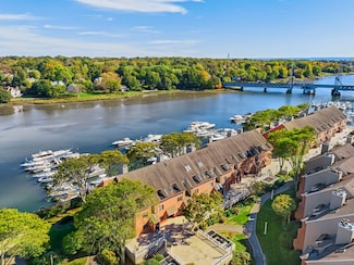 15 River Rd Unit STE 210, Wilton, CT 06897