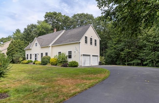 6 Craig Dr, Gorham, ME 04038