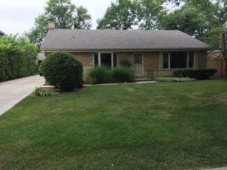 3516 Walnut Ave, Wilmette, IL 60091