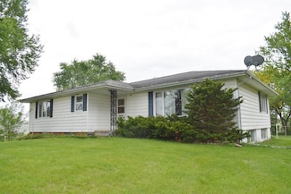16283 50th St, Oelwein, IA 50662