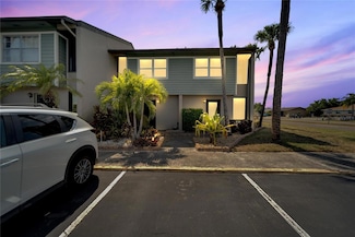 1028 Apollo Beach Blvd Unit 27, Apollo Beach, FL 33572