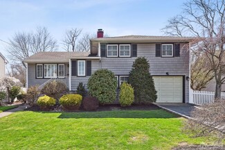 35 Miliken Rd, Colonia, NJ 07067