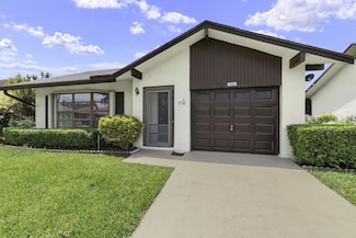 6370 Lakemont Cir, Greenacres, FL 33463
