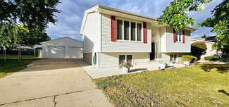 1624 Oriole Ave, Waterloo, IA 50701