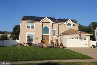 19 Graypebble Cir, Gloucester Township, NJ 08081
