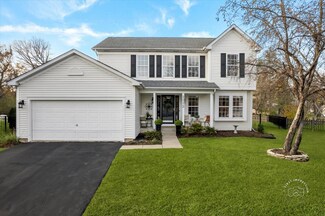 2212 Beaumont Ct, Aurora, IL 60502