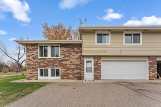 14960 Dodd Blvd, Rosemount, MN 55068