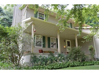 3812 Sanford Rd, Rootstown, OH 44272