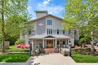 15 Dix St Unit 9, Winchester, MA 01890