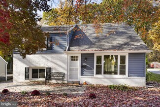 30 Greentree Ln, Malvern, PA 19355