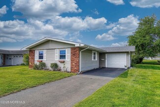 5 Lodge Ct, Brick, NJ 08724