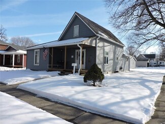 702 E Jefferson St, Winterset, IA 50273