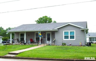 205 N High St, Winchester, IL 62694