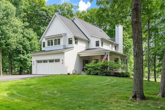 6575 S Bay Dr, Excelsior, MN 55331