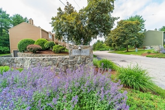 7 Tamarac Dr Unit F, Greenville, RI 02828
