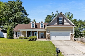 1517 Seabiscuit Dr, Parkton, NC 28371