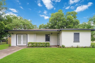 271 Muriel St, La Marque, TX 77568