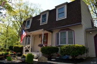 2142 Oak Rd, Nazareth, PA 18064