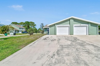 1737 SE Ryecroft Ct, Port Saint Lucie, FL 34952