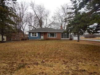 4945 Main St E, Maple Plain, MN 55359