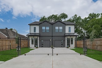 7911 Carver Rd, Houston, TX 77088