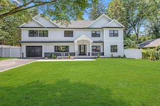 15 Severin Place, Huntington, NY 11743
