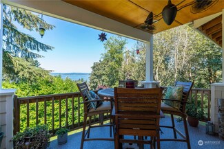 2704 SW 305th St, Federal Way, WA 98023