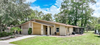 85 Golfview Dr, Homosassa, FL 34446