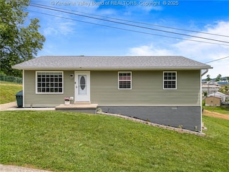 5105 Greg Tan Ln, Charleston, WV 25313