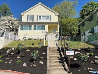 501 Englehardt Terrace, Ridgefield, NJ 07657