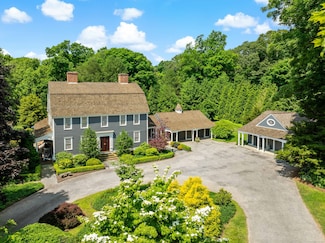 173 Highwoods Dr, Guilford, CT 06437