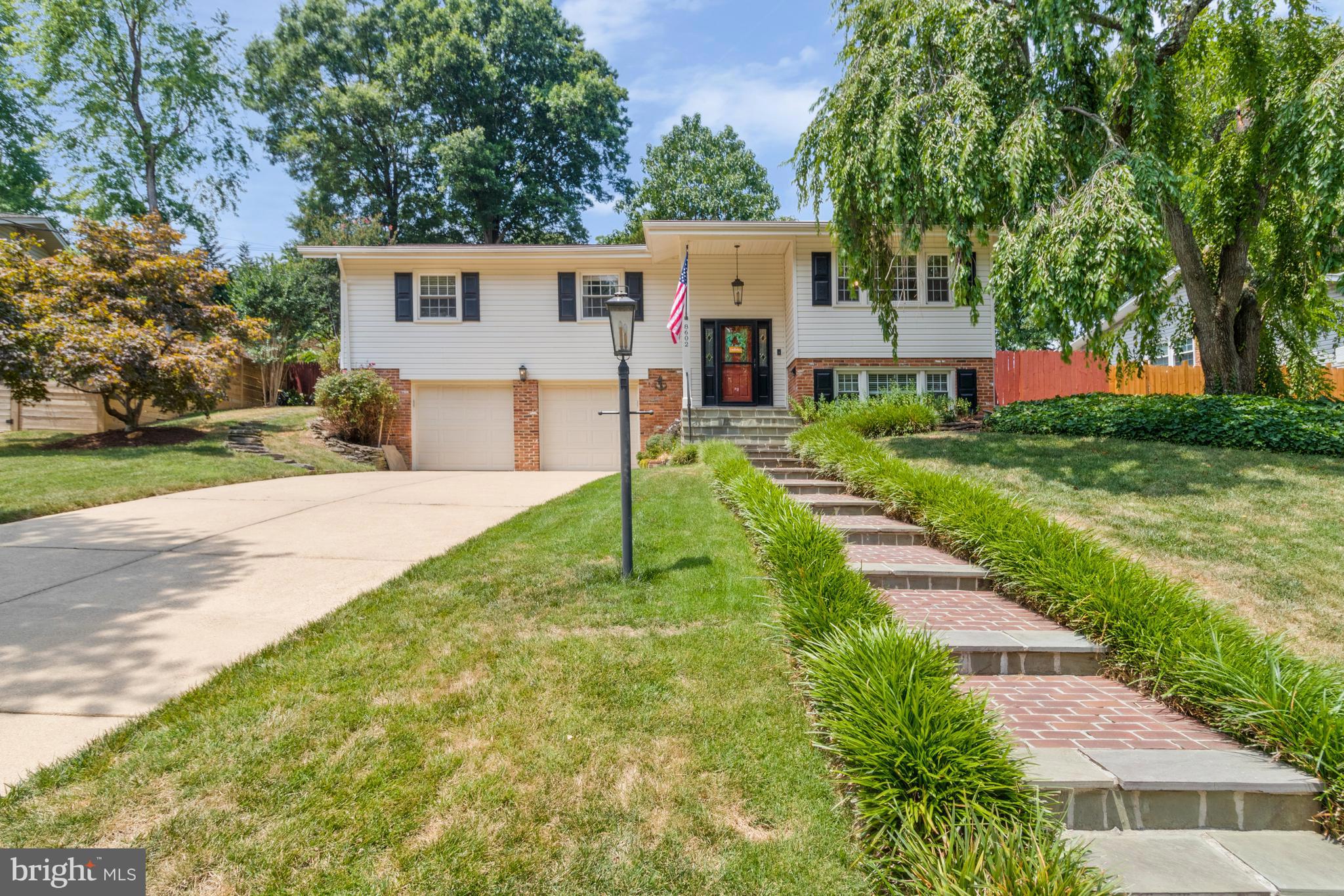 8602 Bound Brook Ln, Alexandria, VA 22309