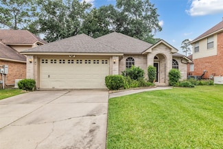 27 Laguna Rd, Montgomery, TX 77356
