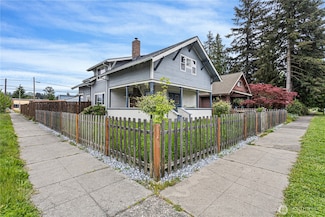 832 N Pearl St, Centralia, WA 98531