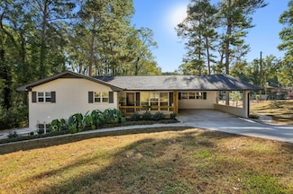 2432 Kelly Lake Dr, Decatur, GA 30032