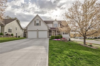 670 Hillside Ct, Lansing, KS 66043