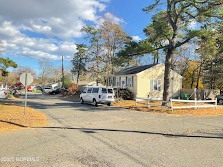 1400 9th Ave, Toms River, NJ 08757