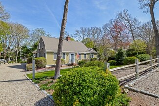 70 Ambleside Dr, Falmouth, MA 02540